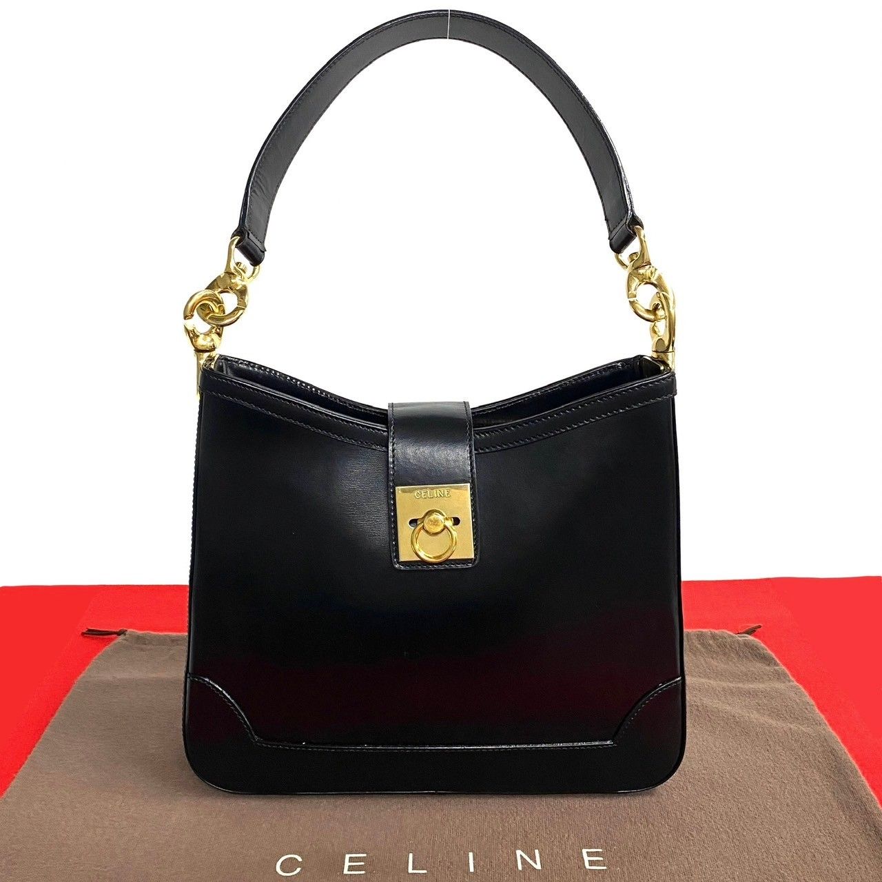 極 美品 CELINE セリーヌ ロゴ リング 金具 レザー 本革