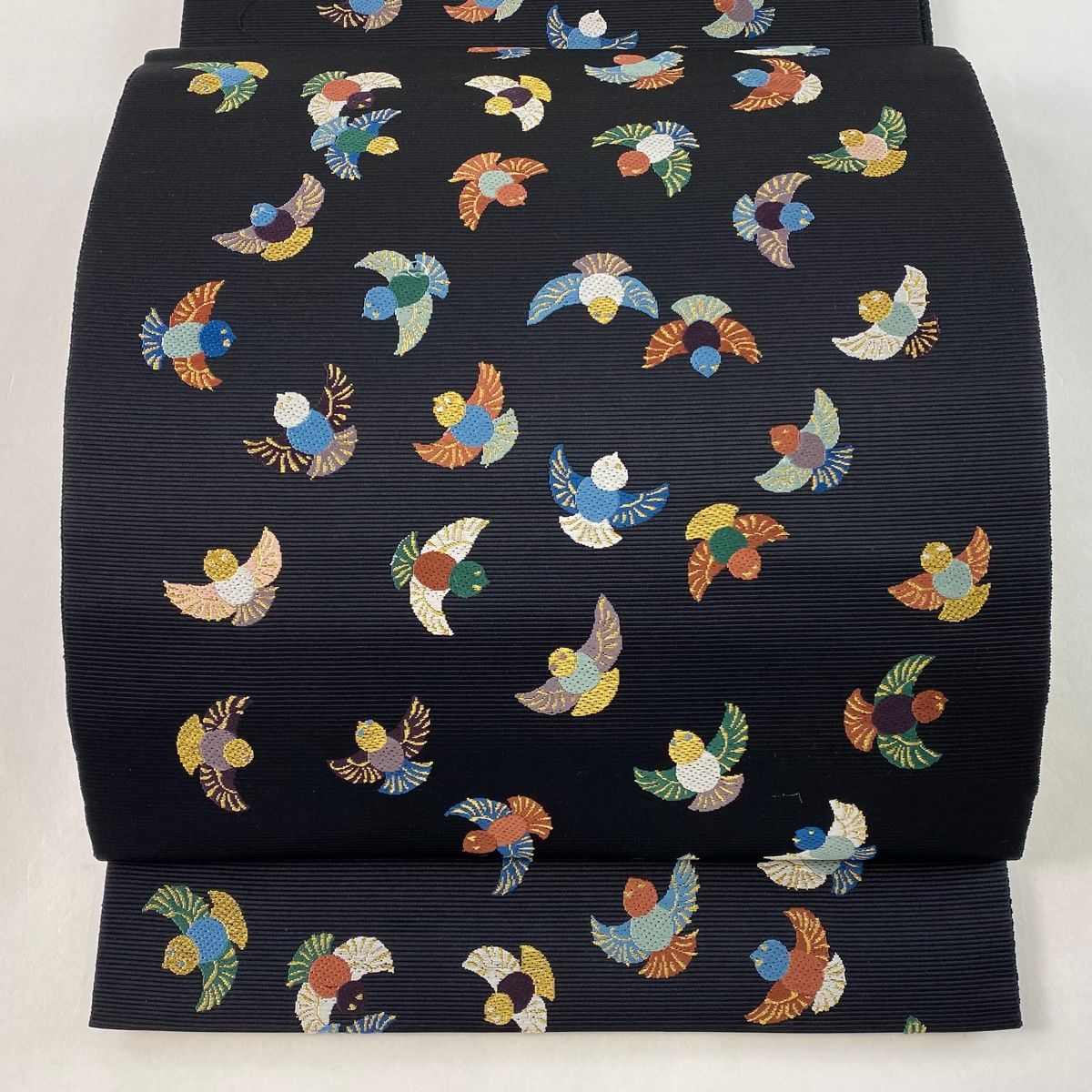 袋帯 美品 逸品 よろこび ふくら雀 金糸 黒 六通 正絹 【中古】 - メルカリ