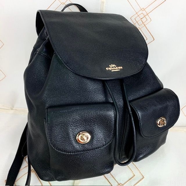 ☆美品☆ COACH コーチ リュック F37410 リュックサック バックパック 巾着 ターンロック ビリー 肩掛け ゴールド金具 ロゴ金具 馬車金具 ロゴ型押し ブラック B-190