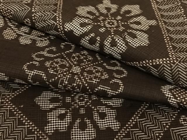 平和屋着物●本場大島紬　龍郷絣　正絹　逸品　AAAW9146zg 平和屋着物○本場大島紬 龍郷絣 正絹 逸品 AAAW9146zg - メルカリ