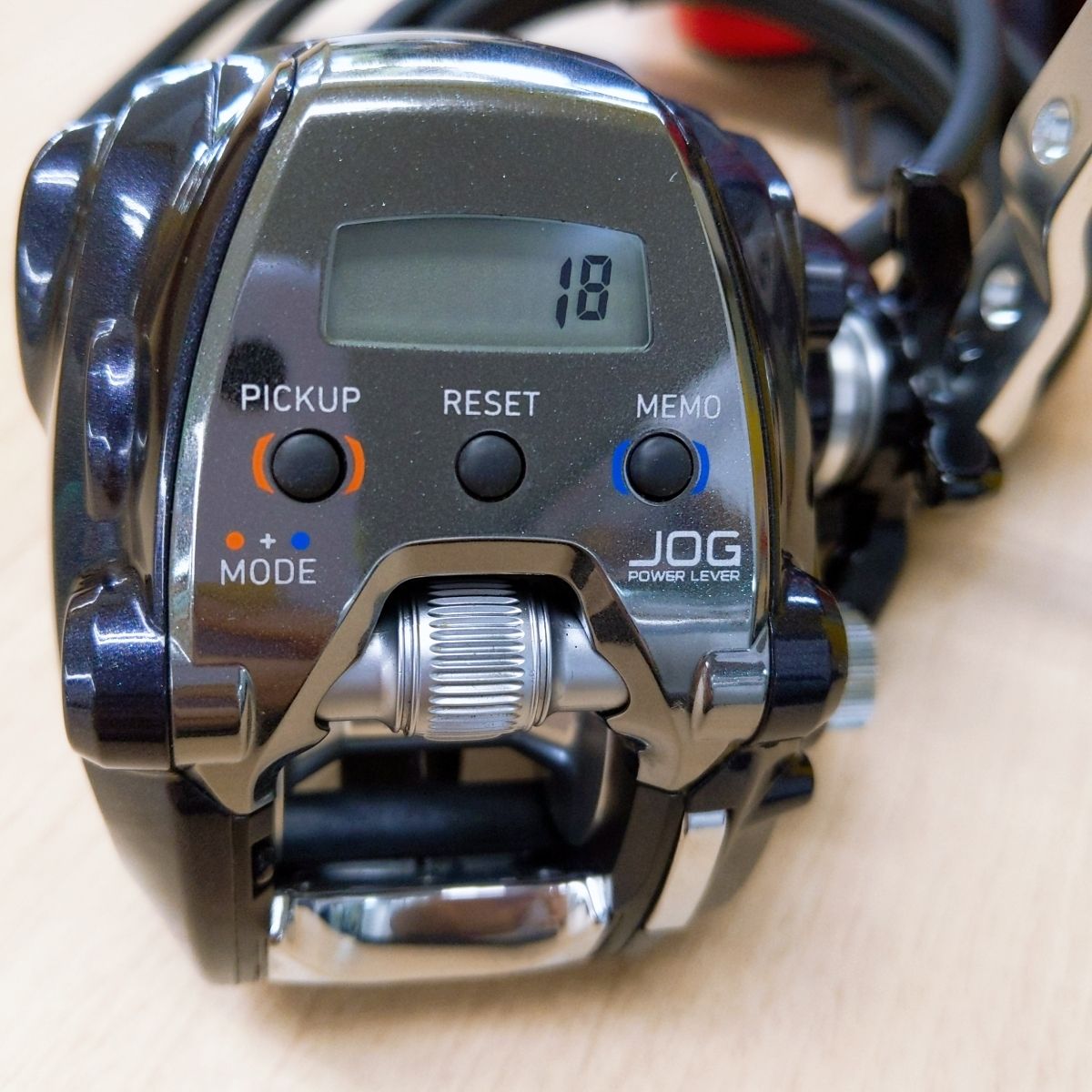 Daiwa LEOBRITZ 200j 中古 中古品】ダイワ LEOBRITZ レオブリッツ 200J 電動リール 〇YR