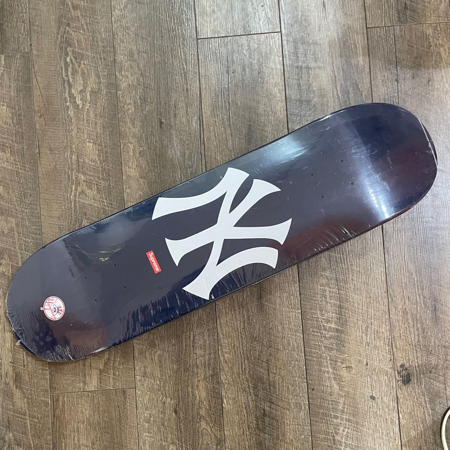 SUPREME 15SS New York Yankees Skateboard NAVY ニューヨーク ...