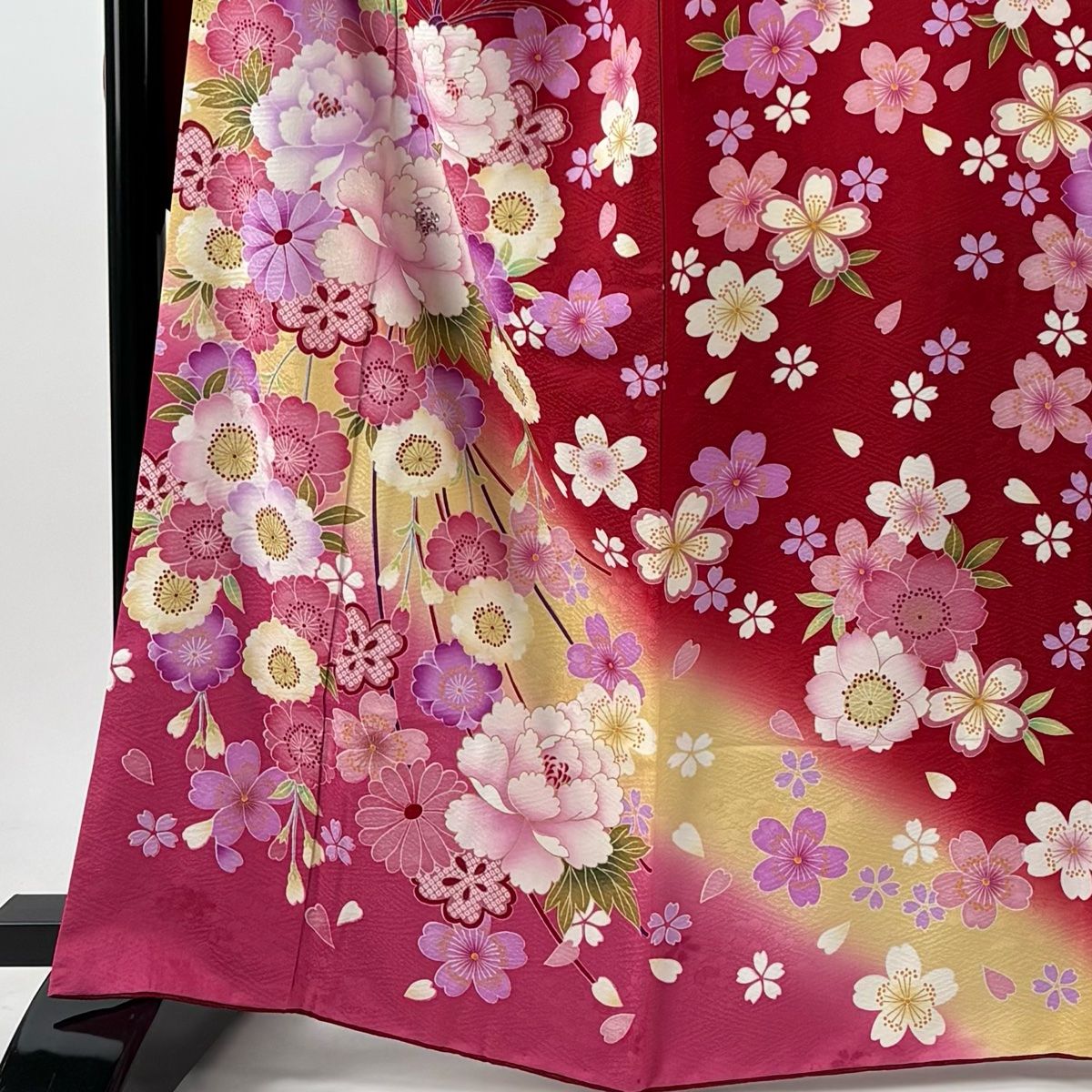 C738正絹　鈴乃屋　振袖　金彩　極美品　着物 楽天市場】【中古】 振袖 着物 リサイクル 正絹 金駒刺繍 金彩