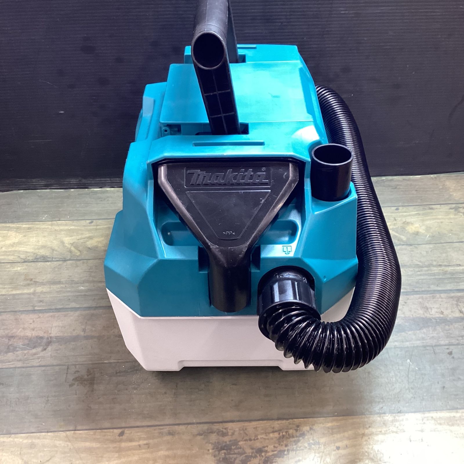☆マキタ(makita) コードレス集じん機 乾湿両用 VC750DZ【東大和 ☆マキタ(makita) コードレス集じん機 乾湿両用 VC750DZ【東大和