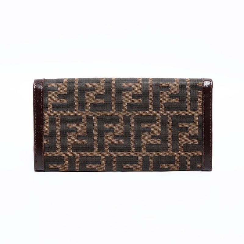 ズッカ キャンバス