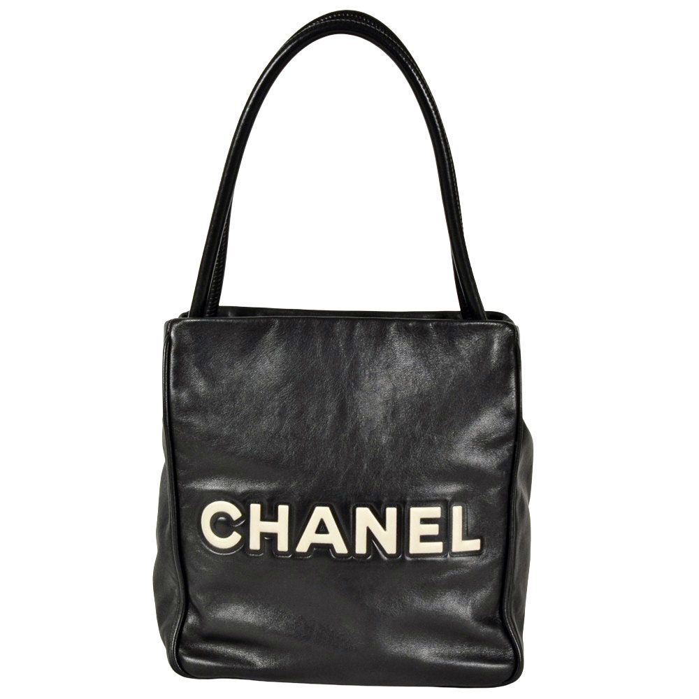 シャネル CHANEL カメリア トートバッグ ラムスキン ブラック シャネル CHANEL カメリア トートバッグ ラムスキン ブラック