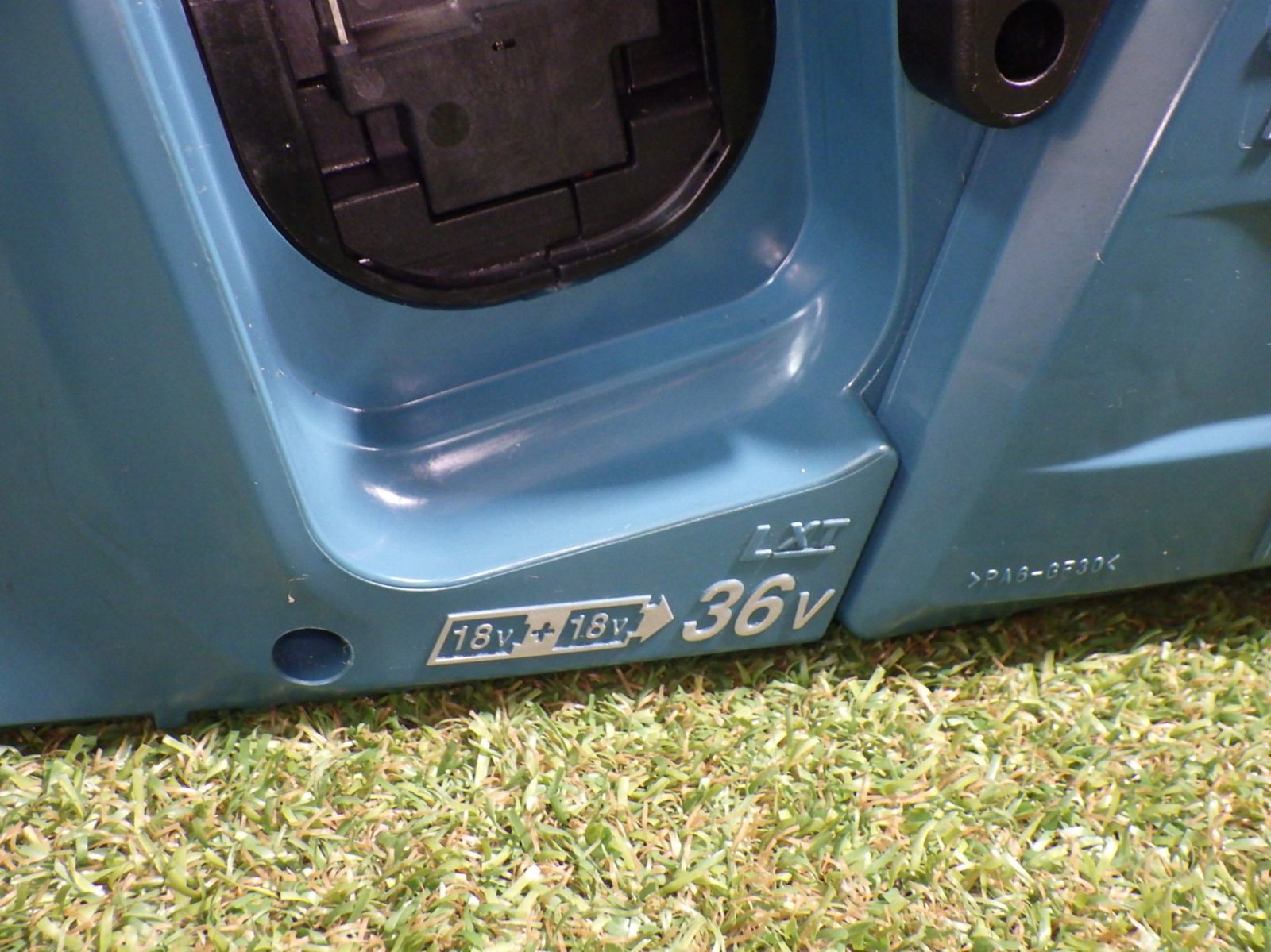 充電式チェーンソー