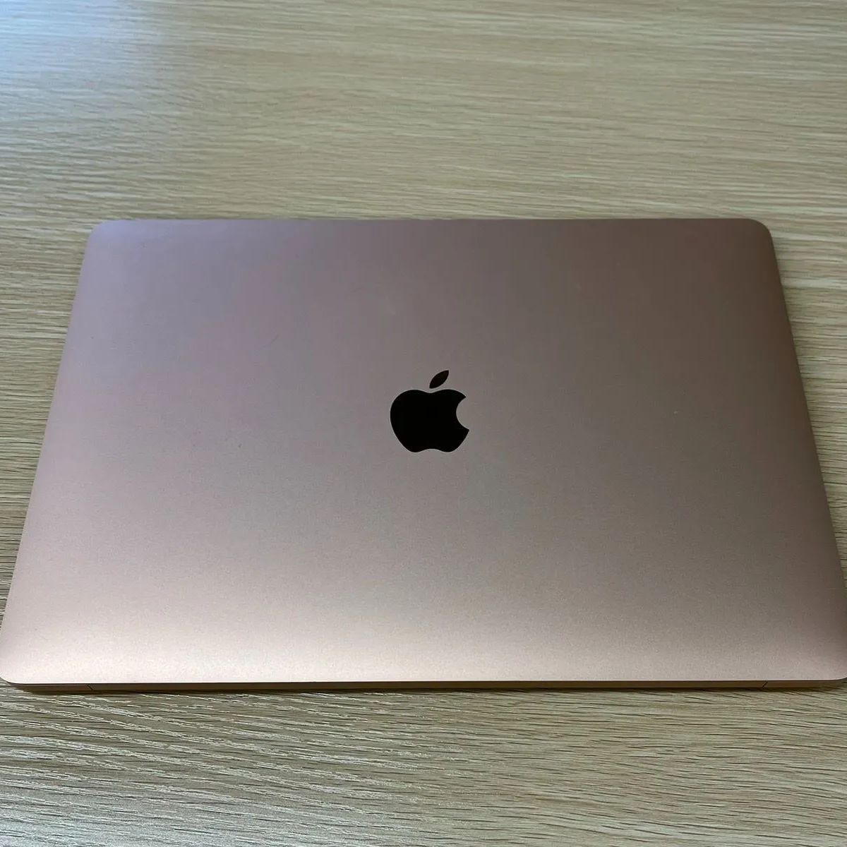 Apple M1チップ搭載 13インチ MacBook Air - メルカリ