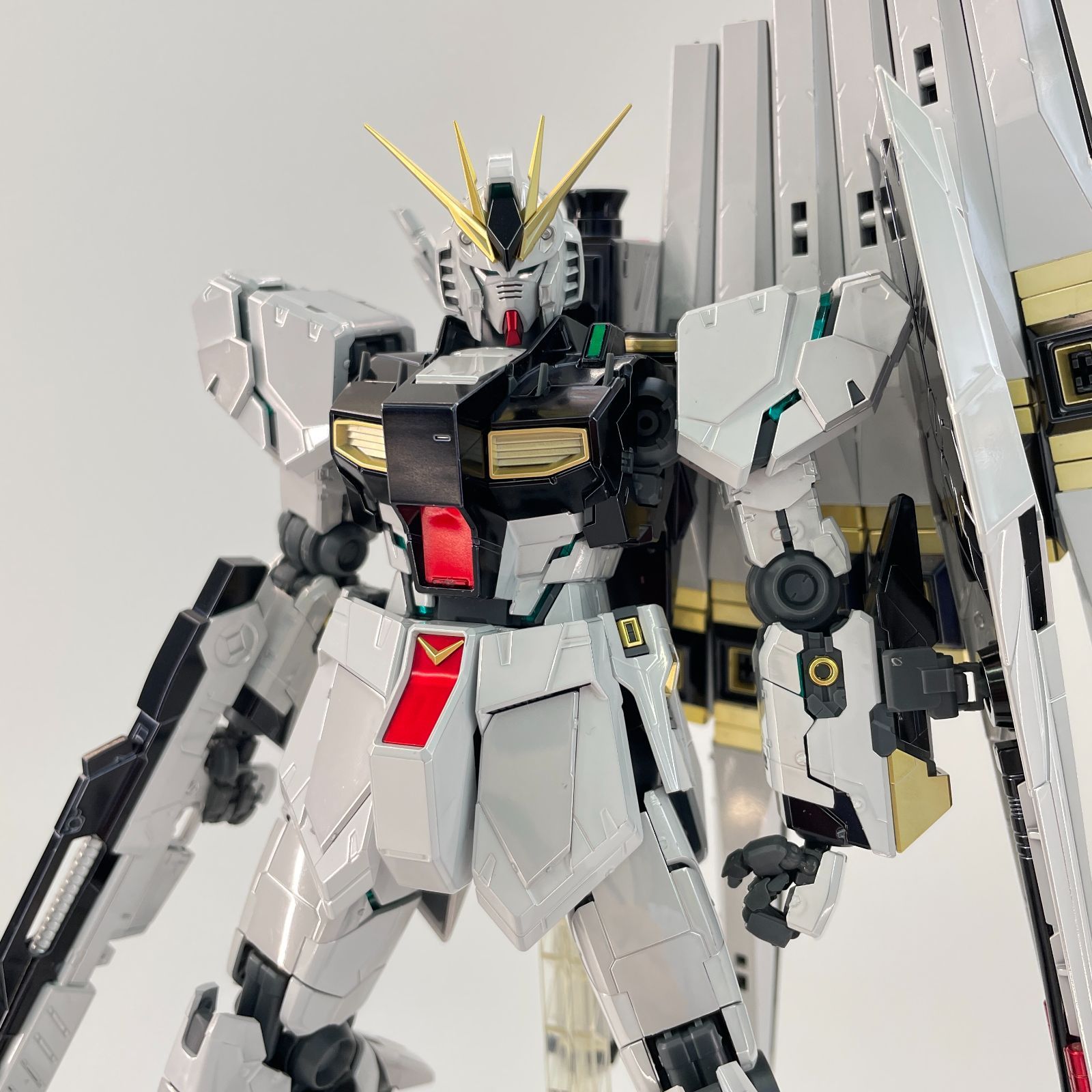 ガンプラ【中古品/多少の傷あり】 MG 1/100 RX-93 νガンダム