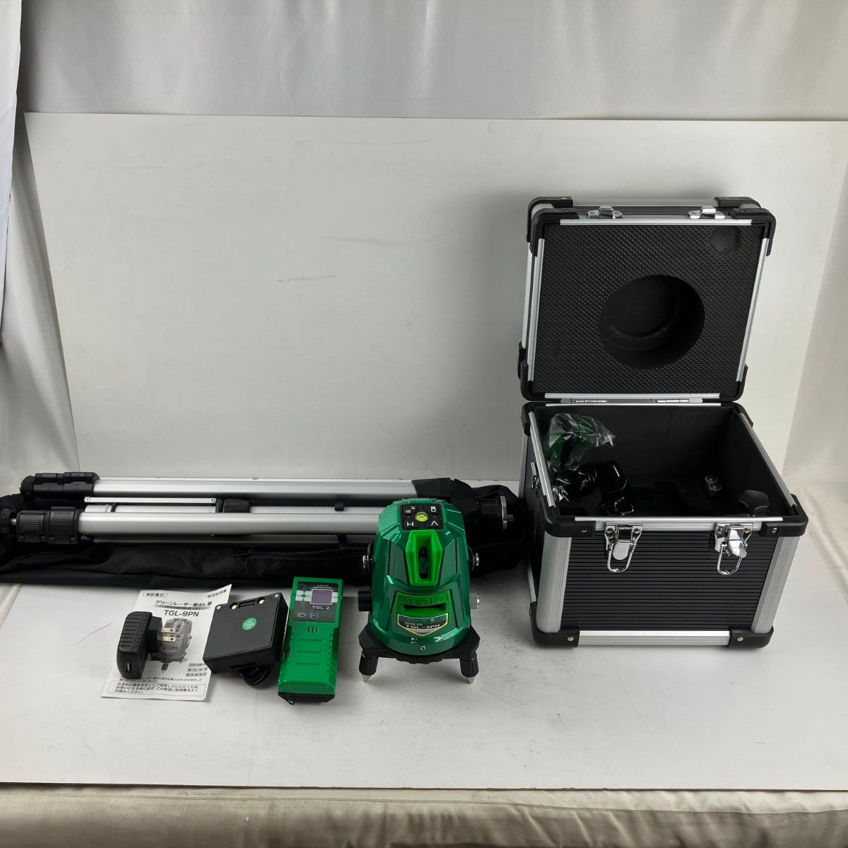 ЗЗTAKAGI グリーン レーザー墨出し機 受光器 三脚 取説 ケース付 TGL-3PN グリーン