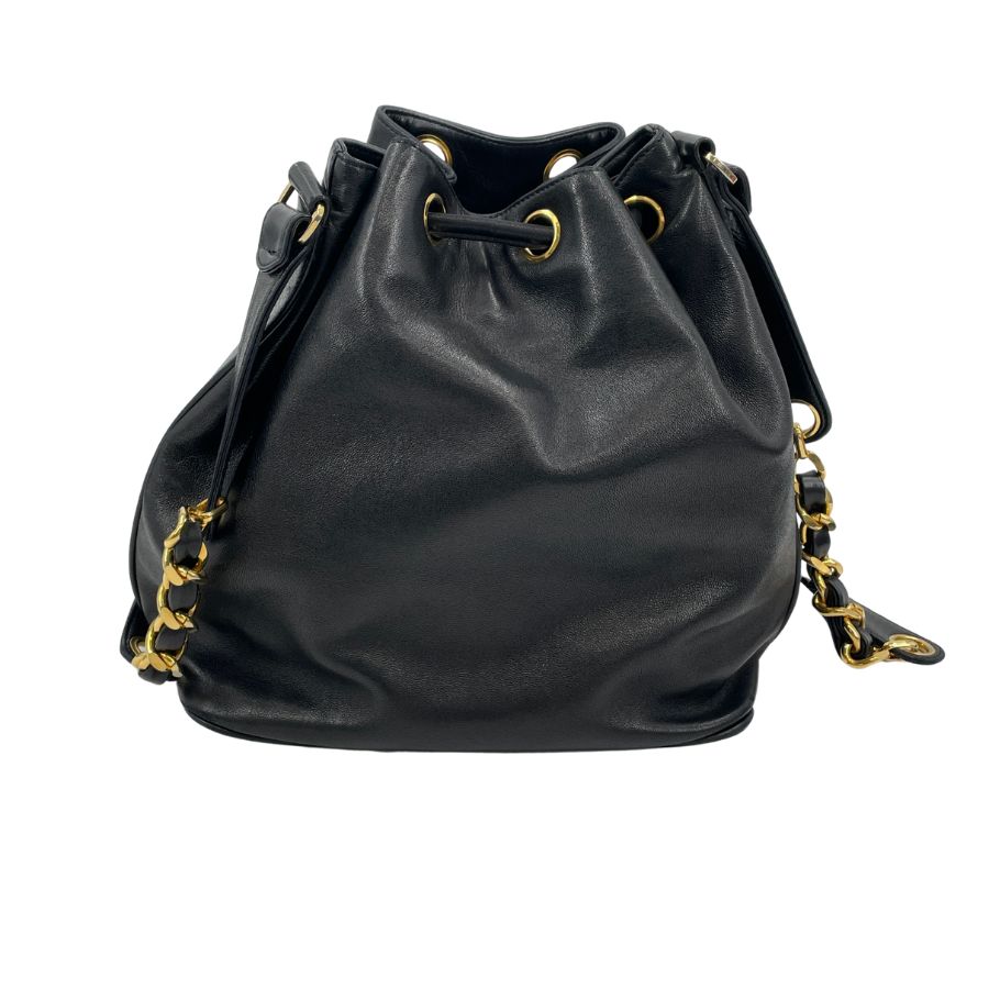 CHANEL 巾着ショルダーバッグ ブラック - メルカリ