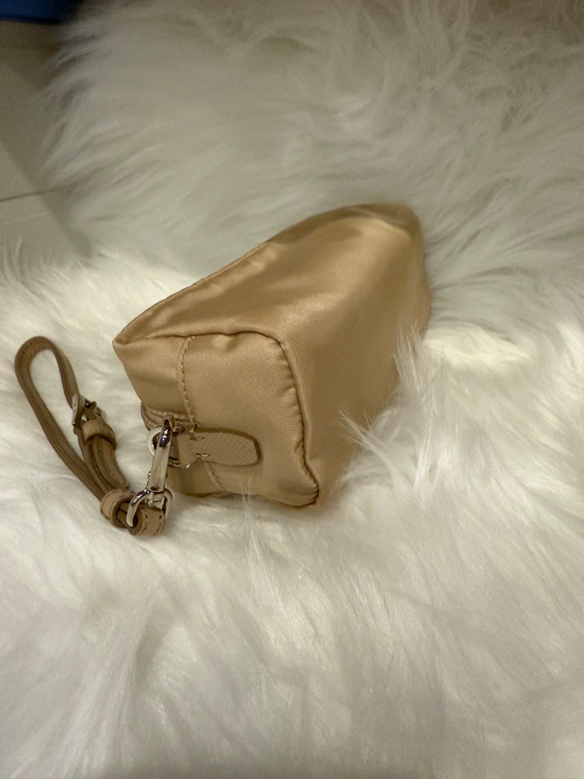 ポーチ ベージュ