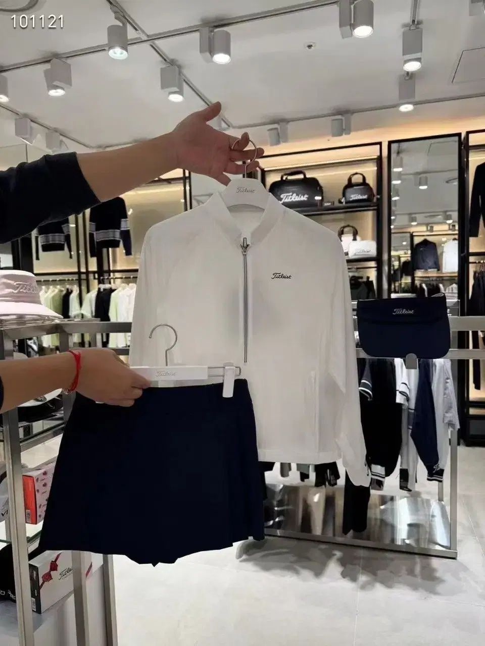 レディースゴルフウェア A