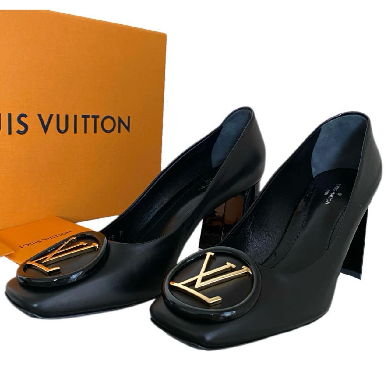 ルイヴィトン　マドレーヌ・ライン パンプス　ブラック　LVサークル　スクエアトゥ ルイヴィトン マドレーヌ・ライン パンプス ブラック LVサークル