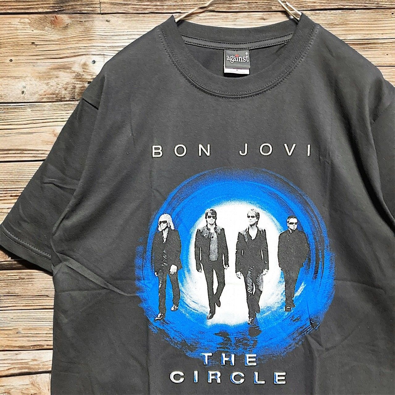 ボンジョヴィ BON JOVI 黒 バンド Tシャツ tee ティーシャツ ロック ツアー ライブ デザイン 両面 プリント 派手 奇抜 古着 ビンテージ vintage パンク メタル ラッパー アーティスト