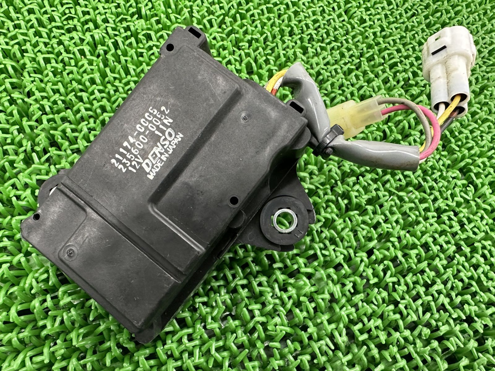 【switch】中古 ZX-6R 排気バルブモーター 21174-0005 カワサキ 純正 中古 09年