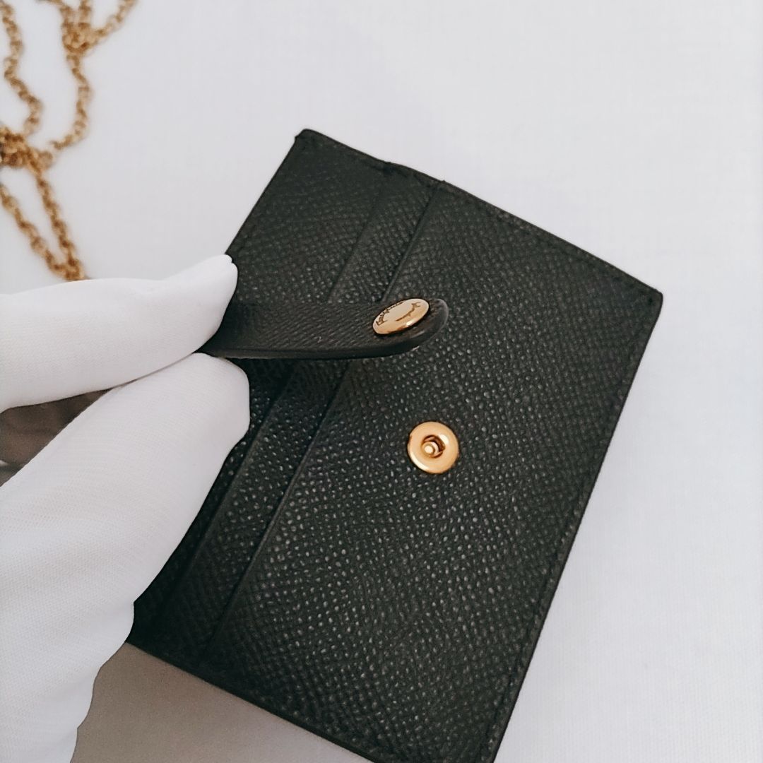 新品未使用】FERRAGAMO チェーンカードケース ダブルガンチーニ