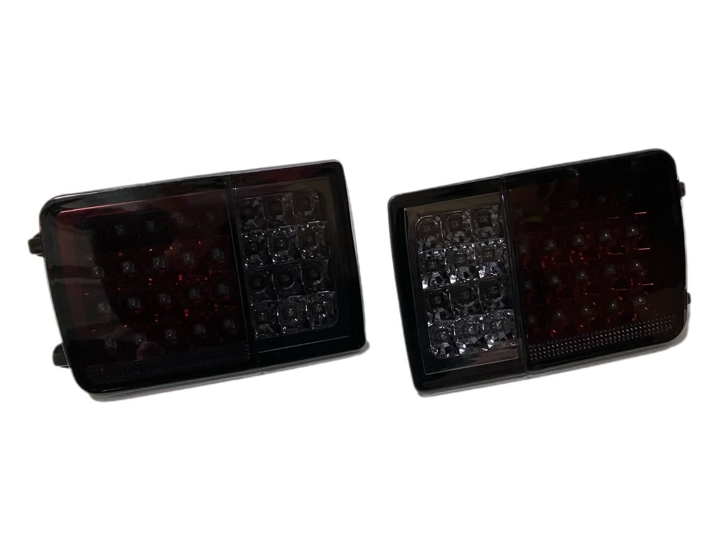 点滅ウインカータイプ レッドスモークレンズ DA17 エブリイ DA17V バン DA64V LED テールランプ 点滅ウインカー EVERY 左右 新品 カプラーオン
