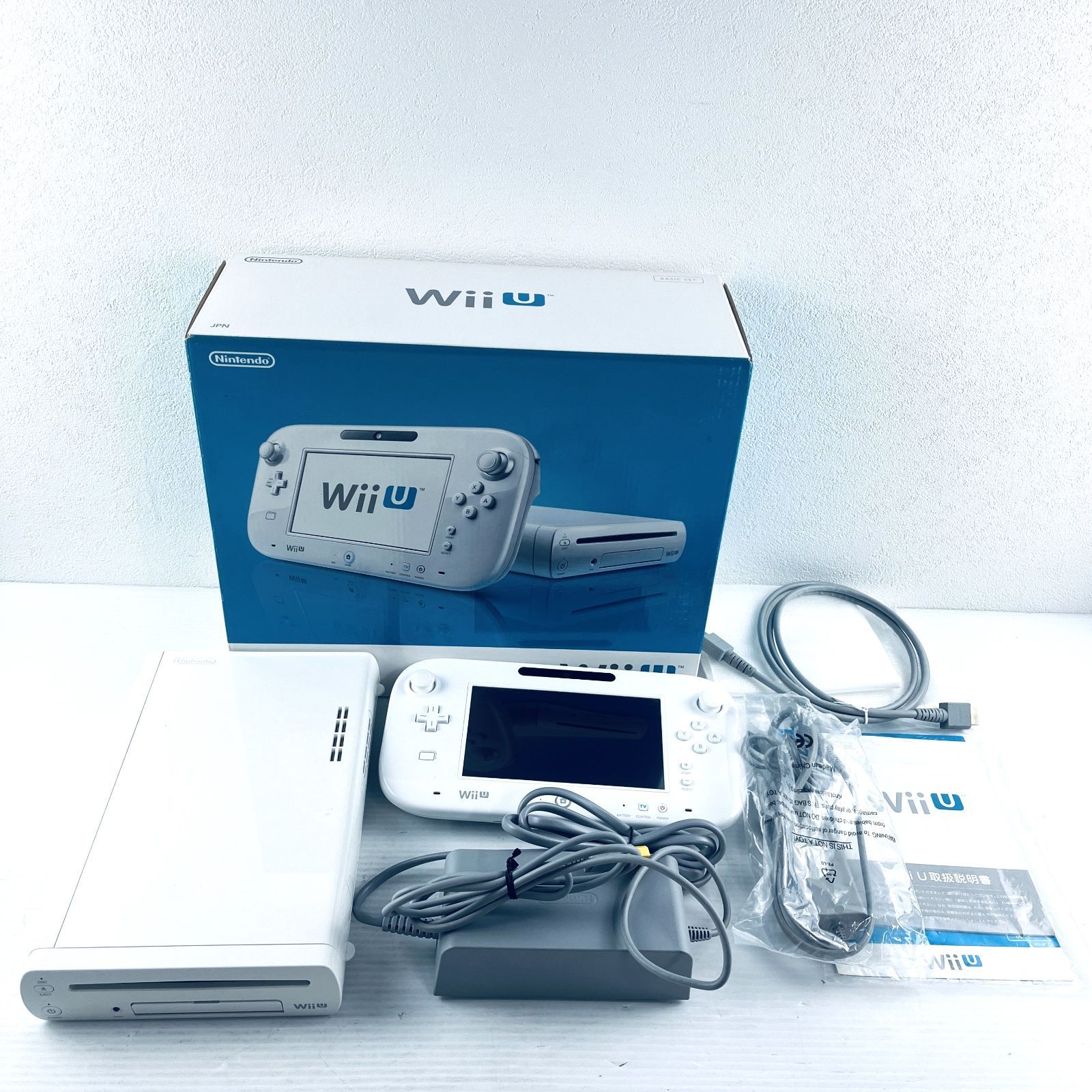 070 NINTENDO Wii U ベーシックセット 8GB BASIC SET WUP-S-WAAA 本体 GamePad ACアダプタ HDMIケーブル 取扱説明書 任天堂 ニンテンドー