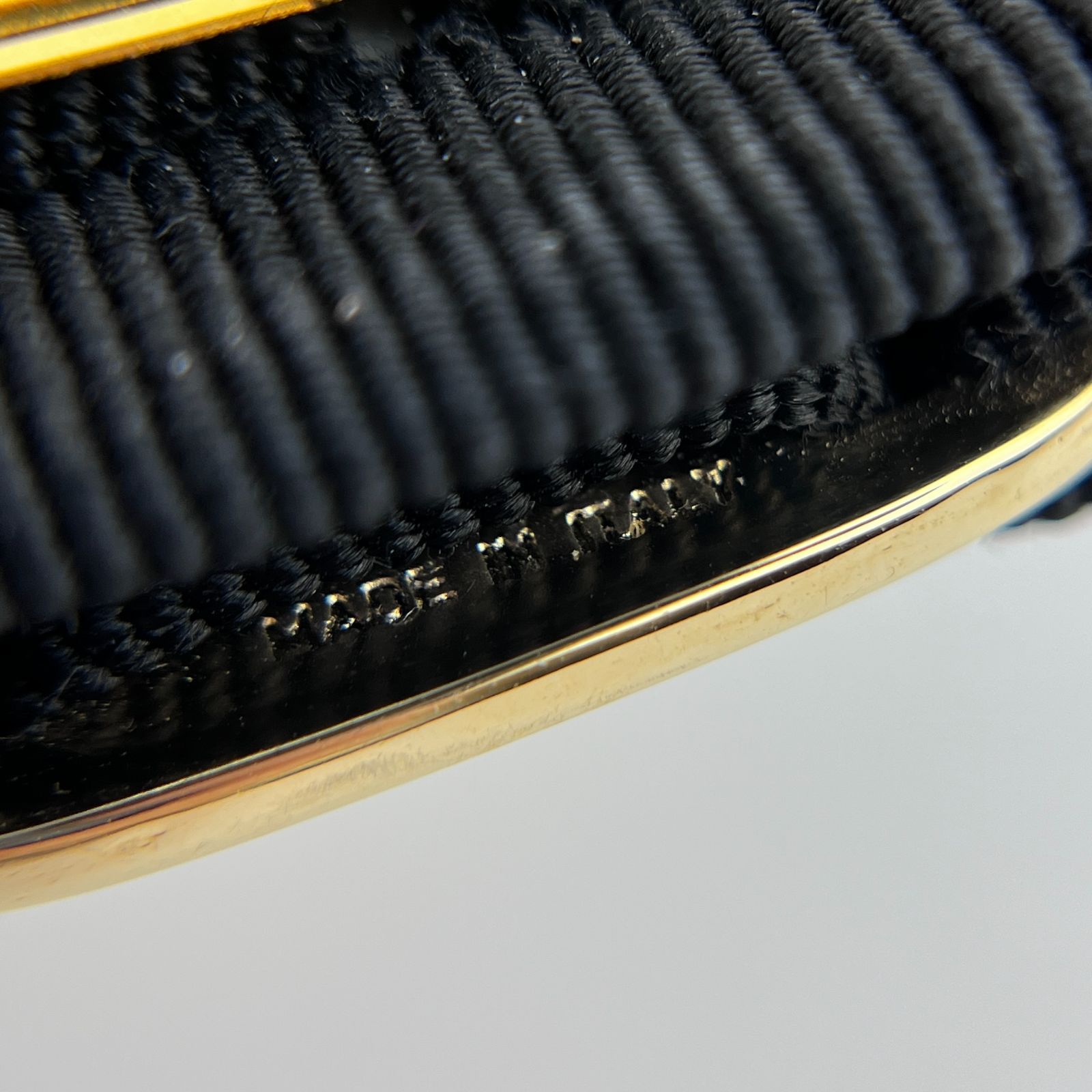 バレッタ ブラック