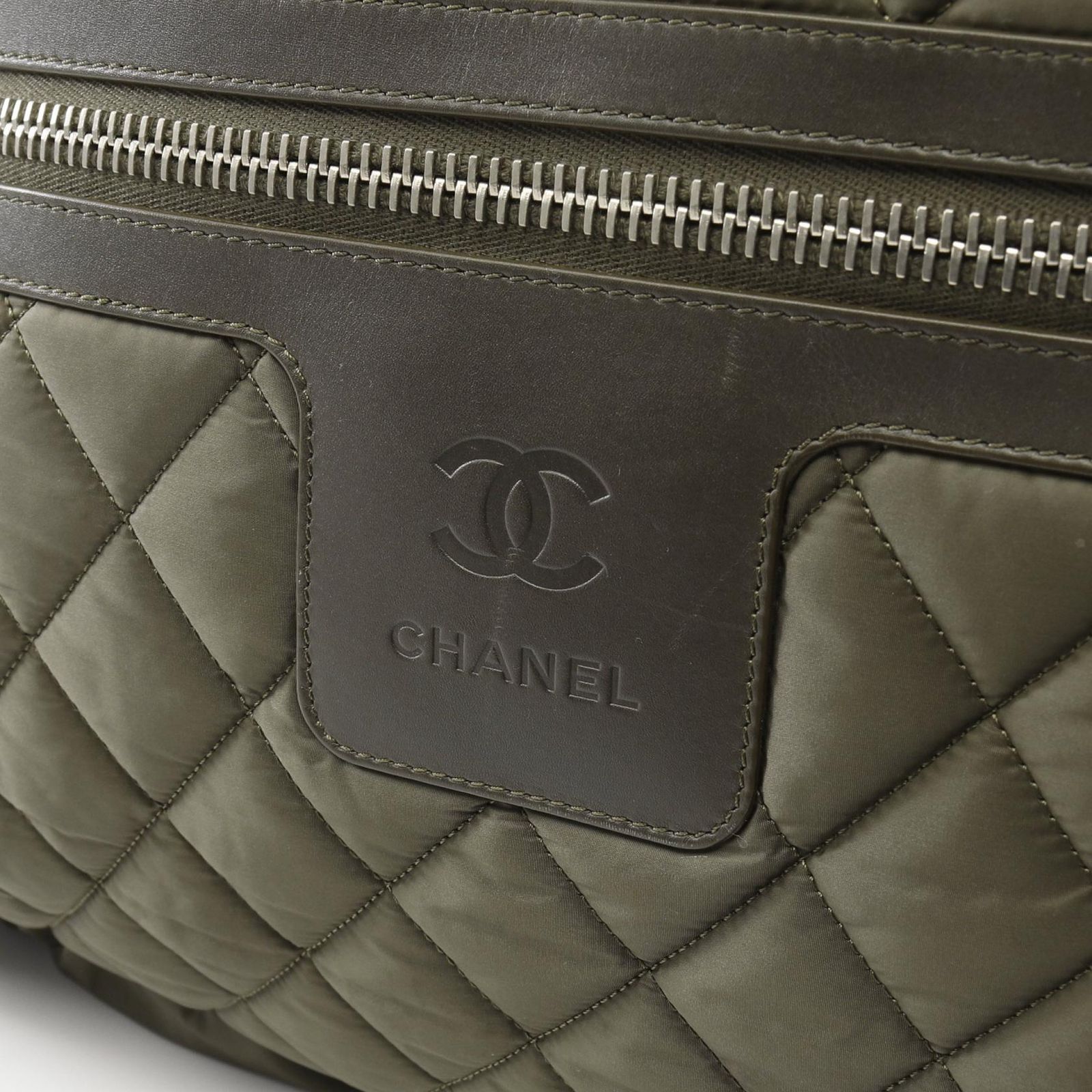 シャネル CHANEL トートバッグ コココクーンMM A48611 カーキ ナイロン 