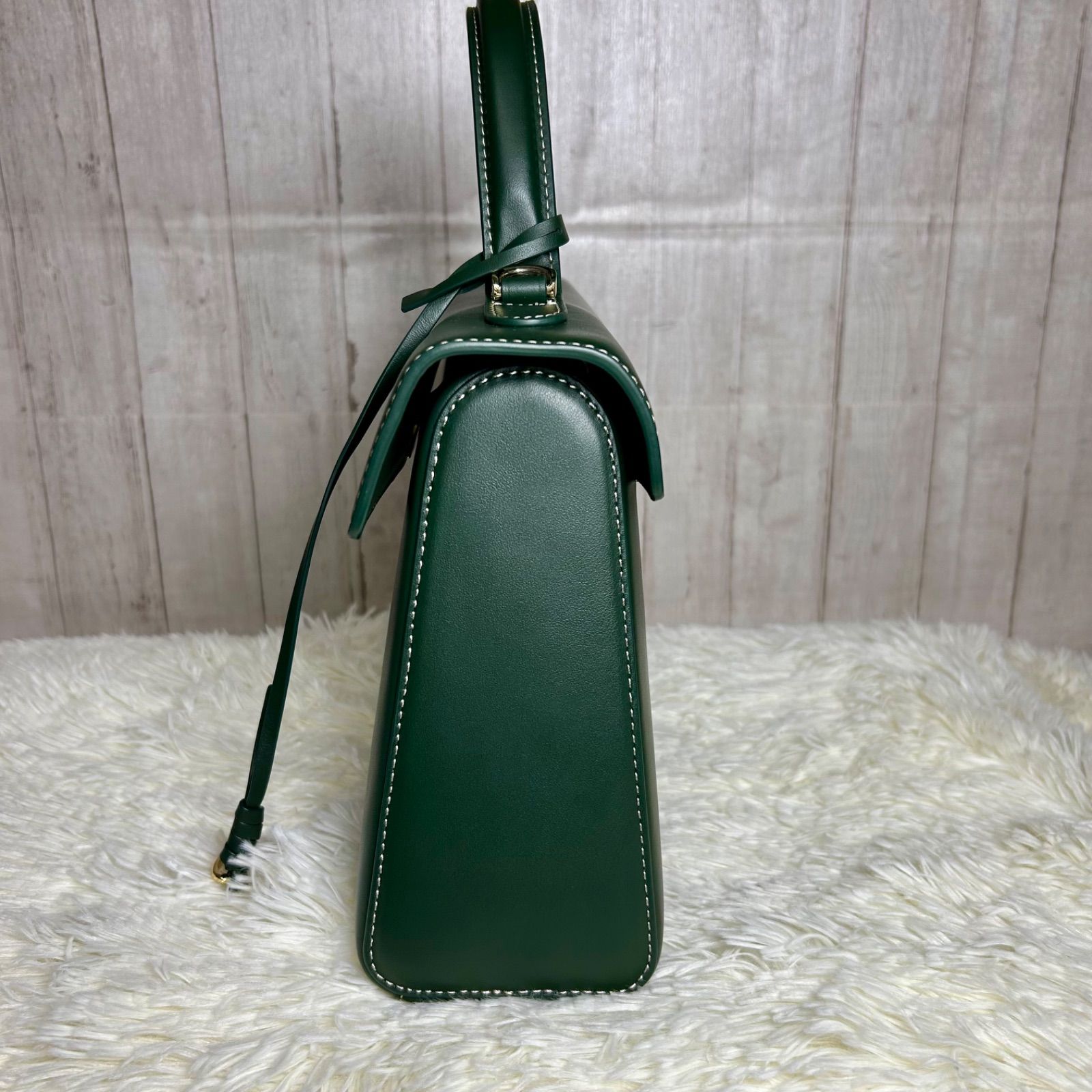 ✴︎月末限定セール✴︎【美品】CAFUNE カフネ グリーン レザー