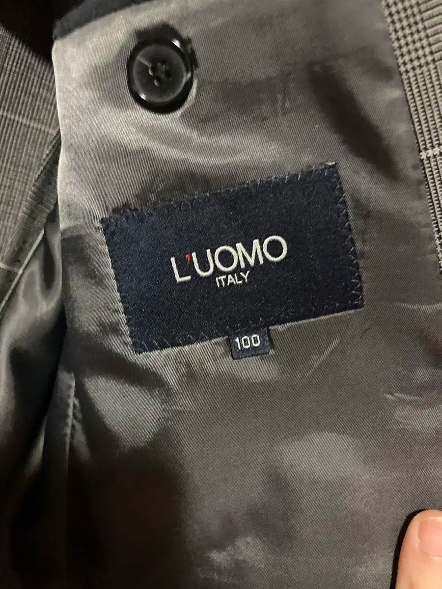 100