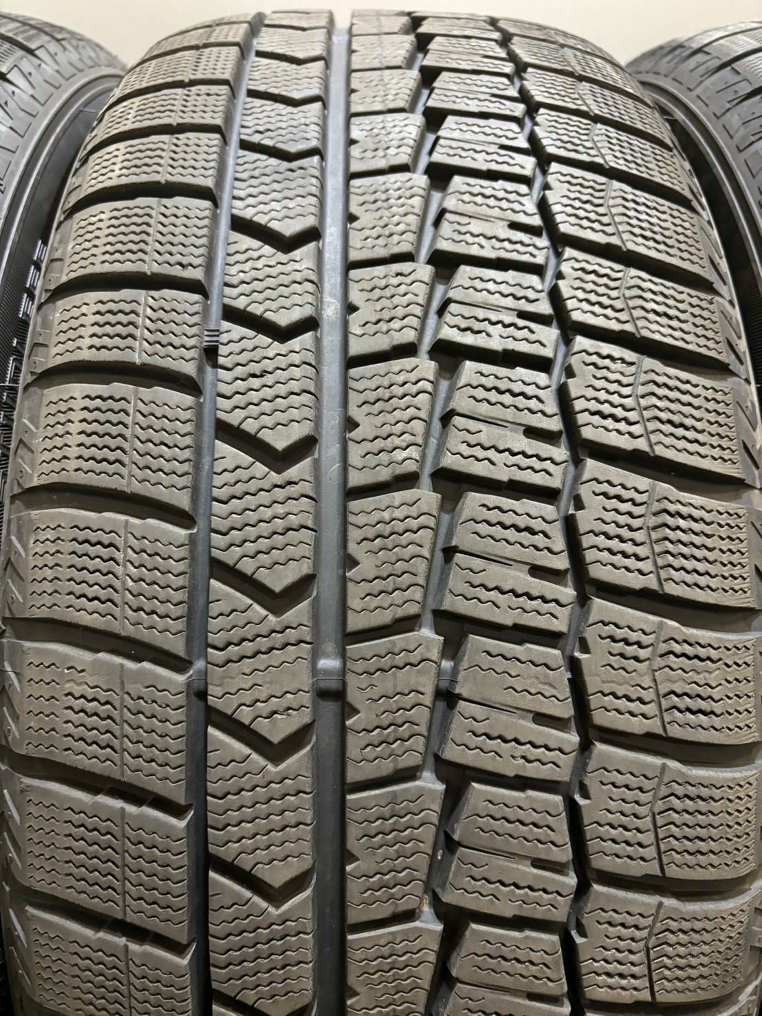 ★245/50RF19 DUNLOP/WINTER MAXX WM02 RUNFLAT 18年製 スタッドレス 4本 ウィンターマックス レクサス LS ランフラット (南7-G944)