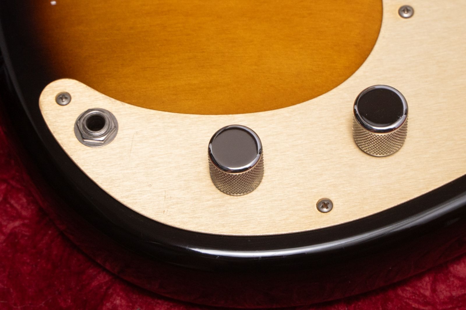 Fender |