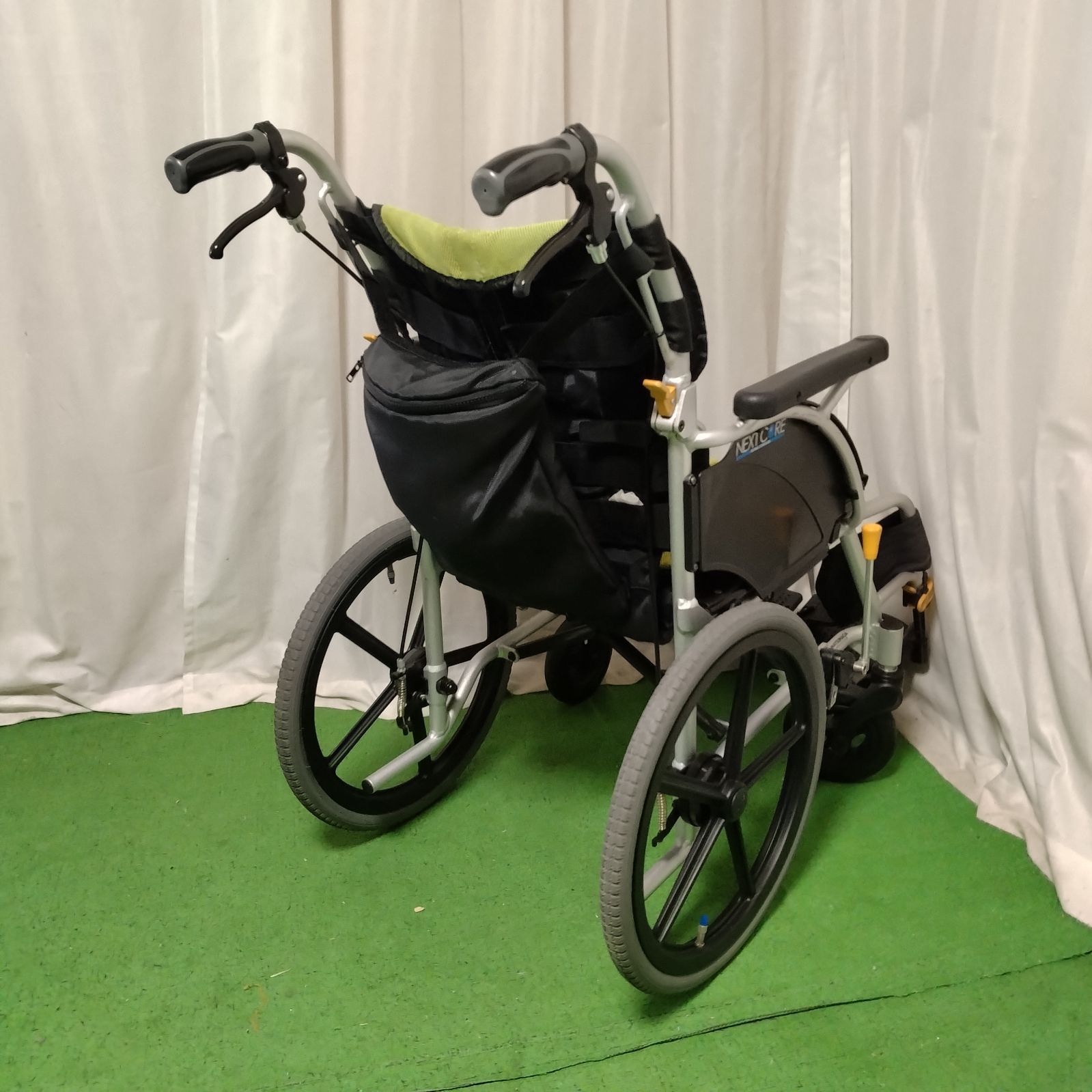 WC-12586 松永製作所 ネクストコア NEXT-21B スタンダード 標準 matsunaga まつなが マツナガ 介助式 介助型 車椅子 車イス 車いす 洗浄|消毒済 介護