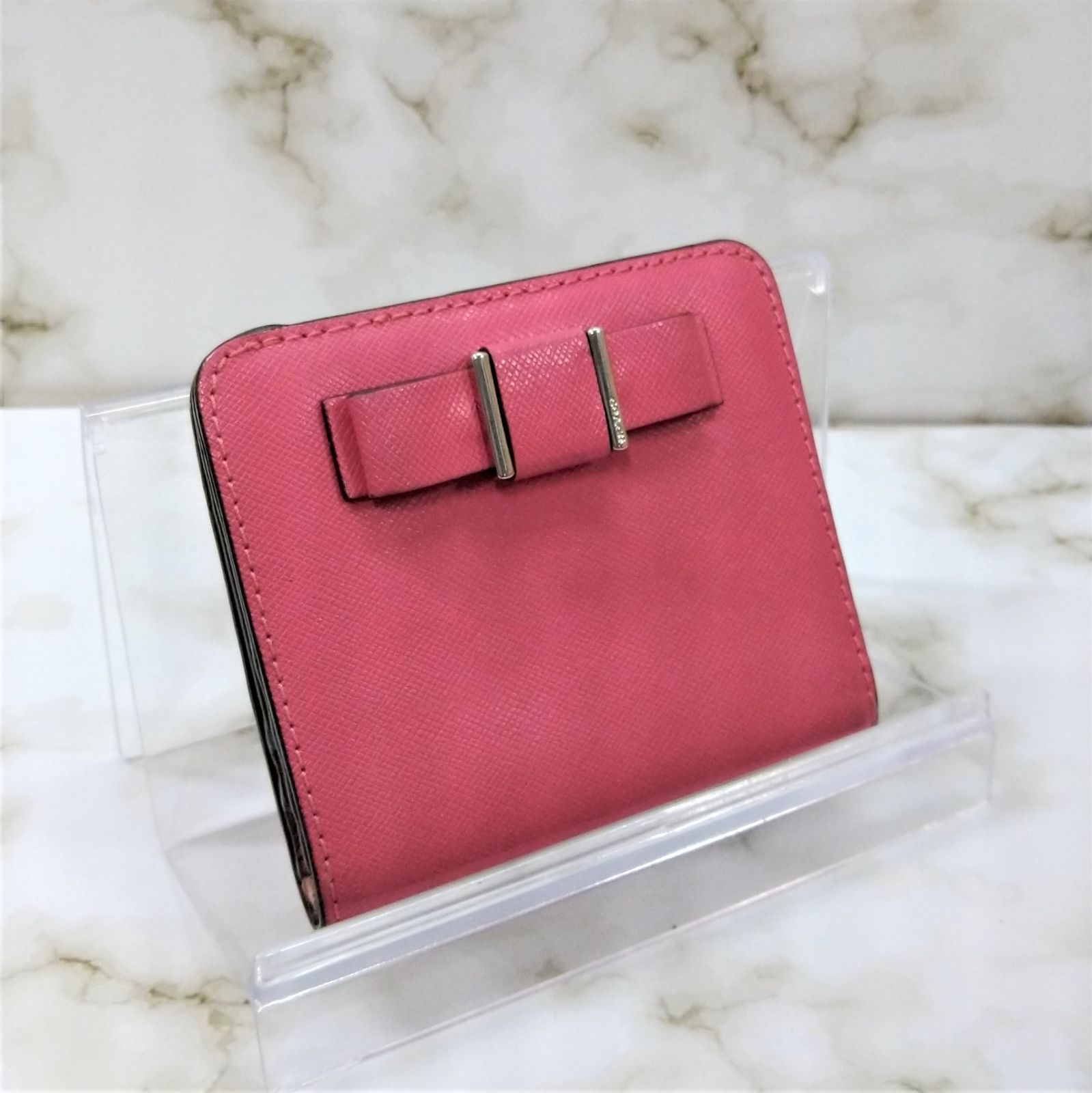 値下げしました‼️COACHの2つ折り財布！ （公式】COACH – コーチ ミニ 