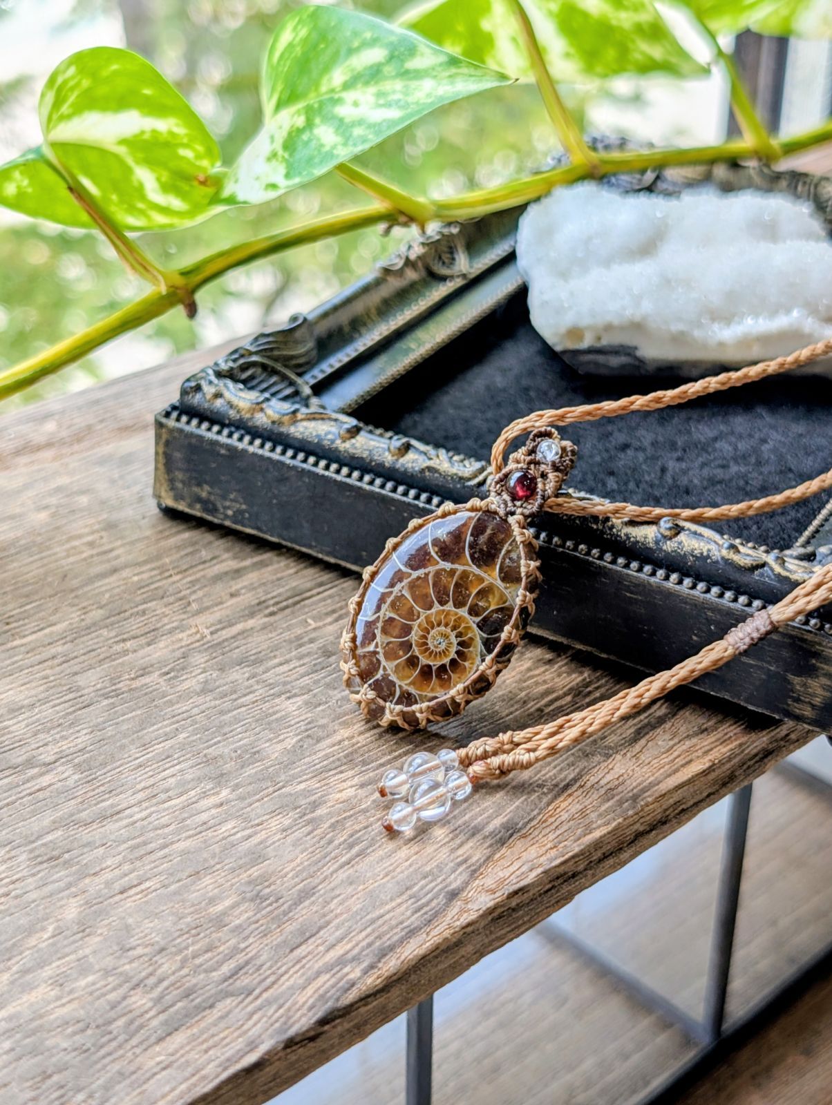 アンモナイト 化石 マクラメ編みネックレス 432 マクラメネックレス