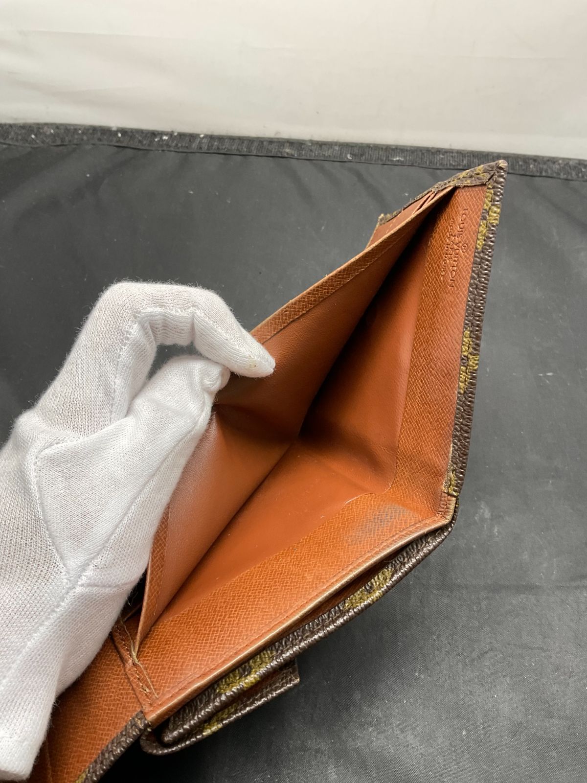 ルイヴィトン モノグラム 二つ折り財布 ヴェルニ Wホック ベージュ