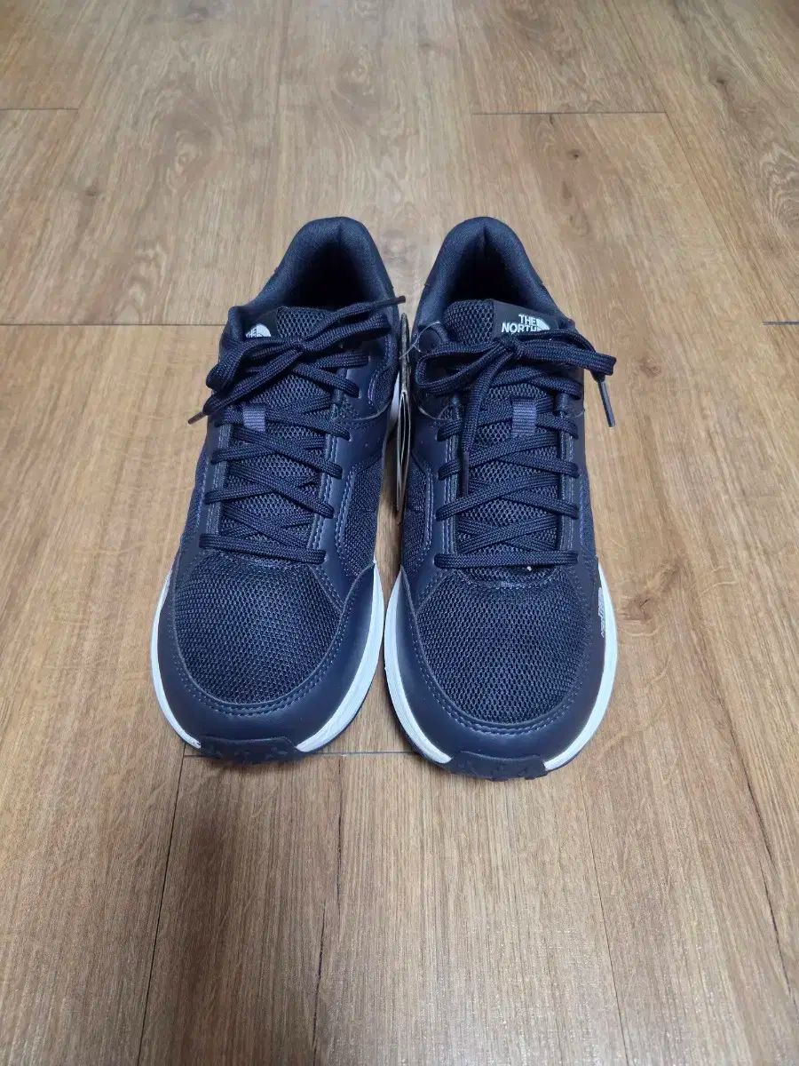 THE NORTH FACE ザノースフェイス ウォーキング ランニングスニーカー ネイビー 270