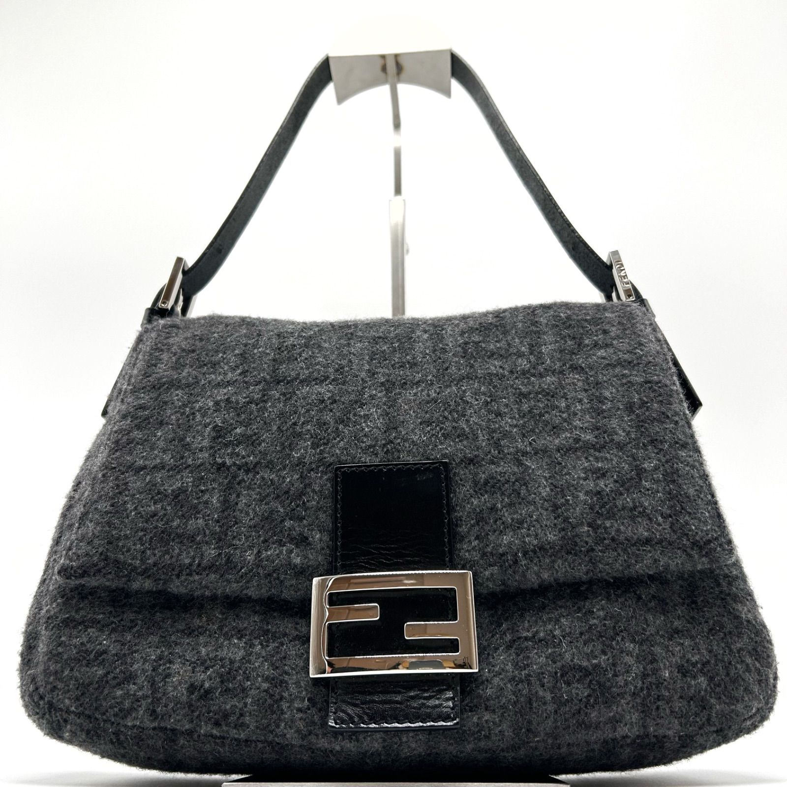 ◎ 未使用級 FENDI フェンディ マンマバケット ウール ズッカ柄 
