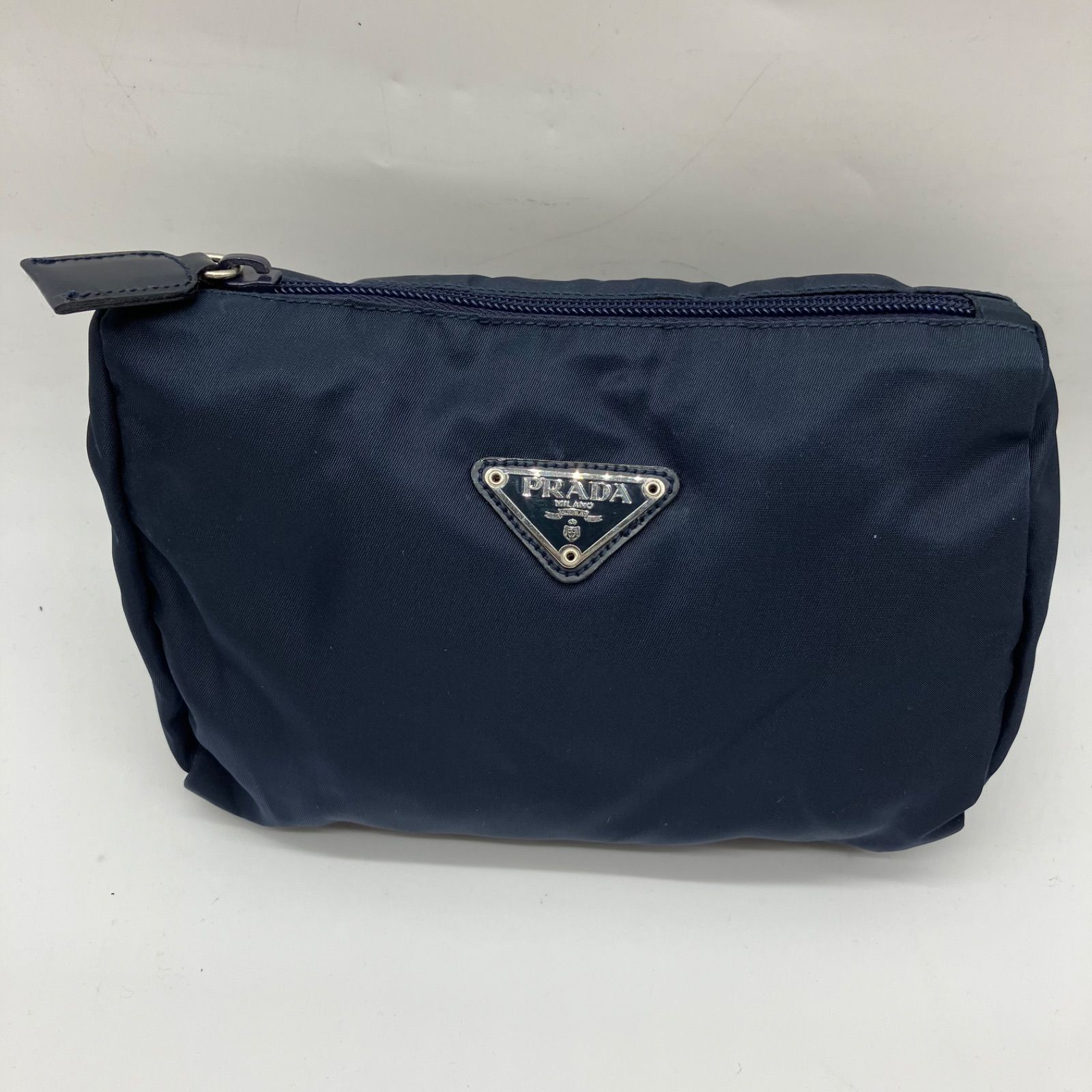 お買い得】PRADA ポーチ 三角ロゴプレート - メルカリ