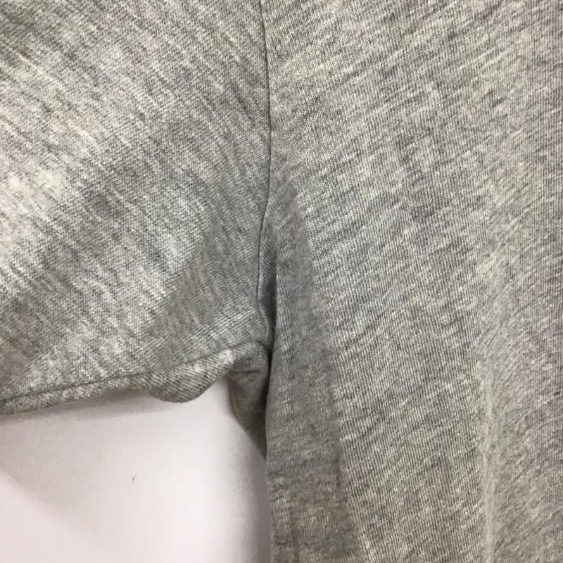 クルーネックカットソー