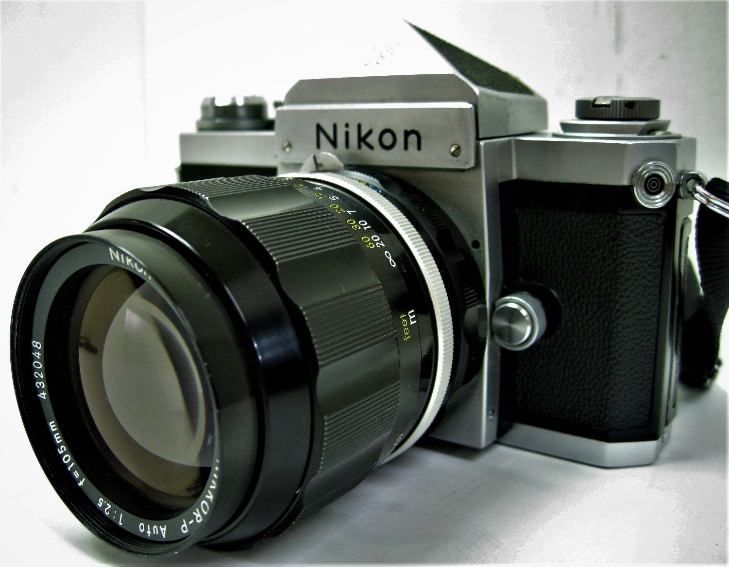美品 アンティーク ニコンF 105mm F2.5アイレベル シルバーNikon 美品 アンティーク ニコンF 105mm F2.5アイレベル シルバーNikon
