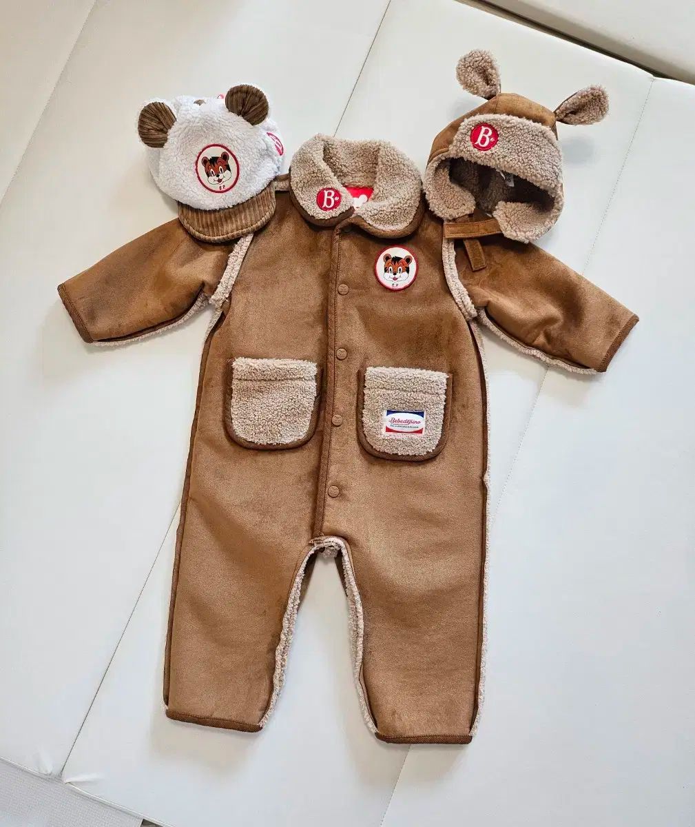 BEBE DE PINO ベベデピノ ティグレ ムートン オーバーオール 100 サイズ 帽子 2 犬