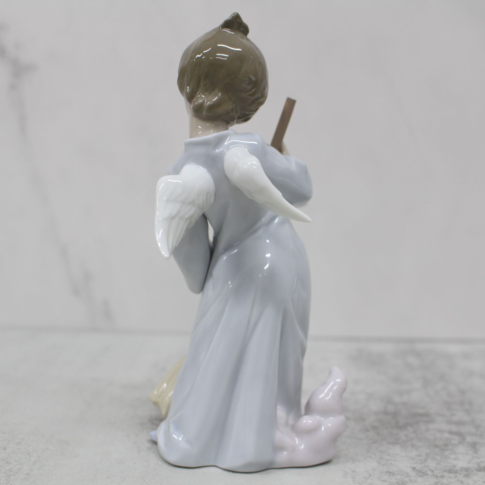 LLADRO リヤドロ 可愛い天使　 「雲を払う」 フィギュリン 陶器 置物 LLADRO リヤドロ 可愛い天使 「雲を払う」 フィギュリン 陶器 置物