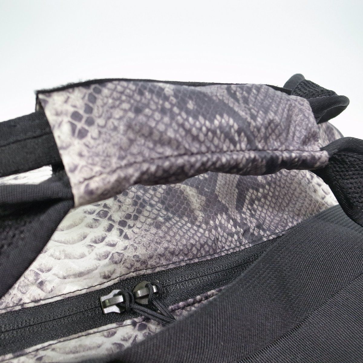 【美品】 supreme シュプリーム パイソン柄 バッグ Supreme - シュプリーム ×ノースフェイス/THE NORTH FACE