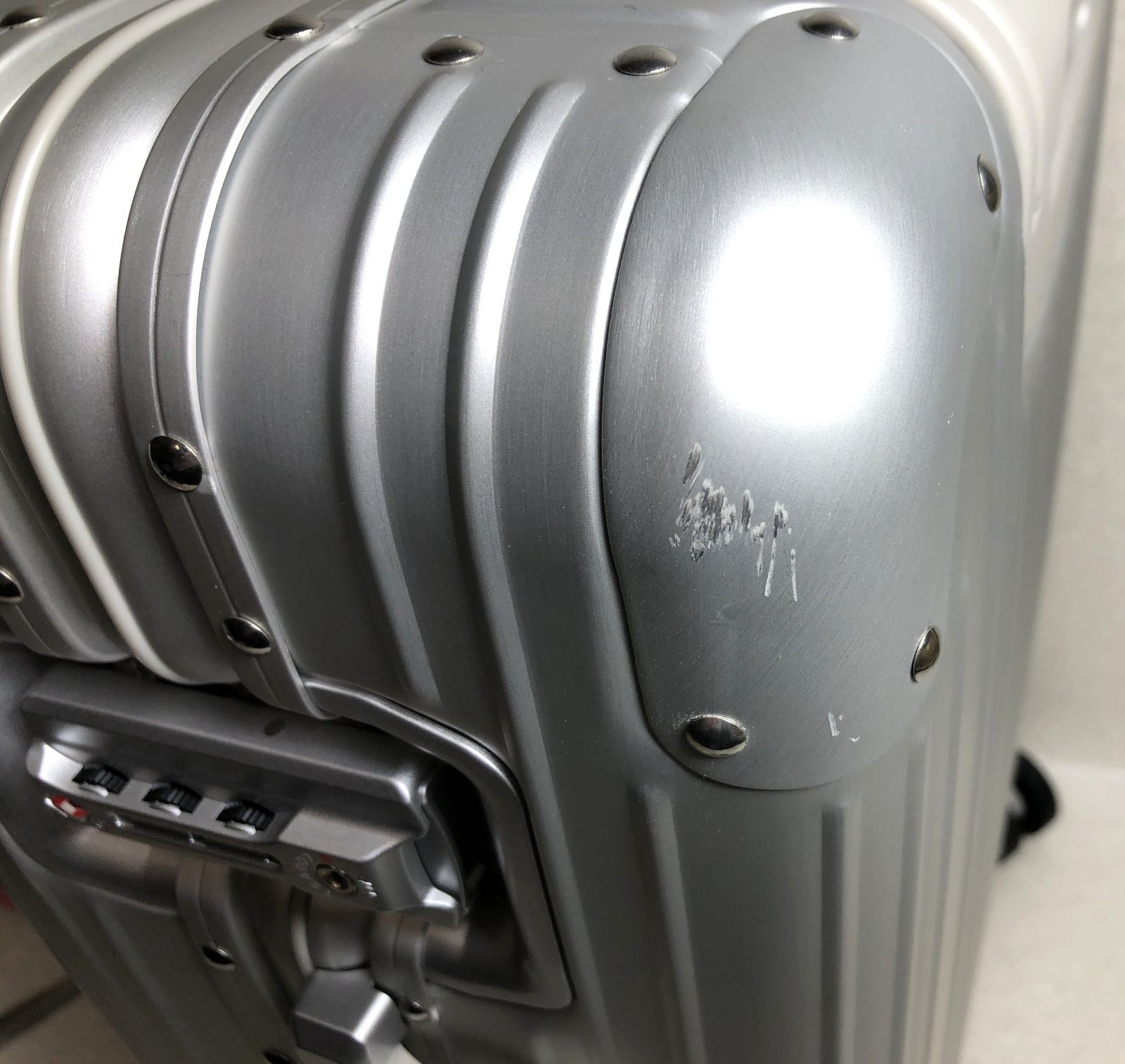 DH681 メルセデスベンツ