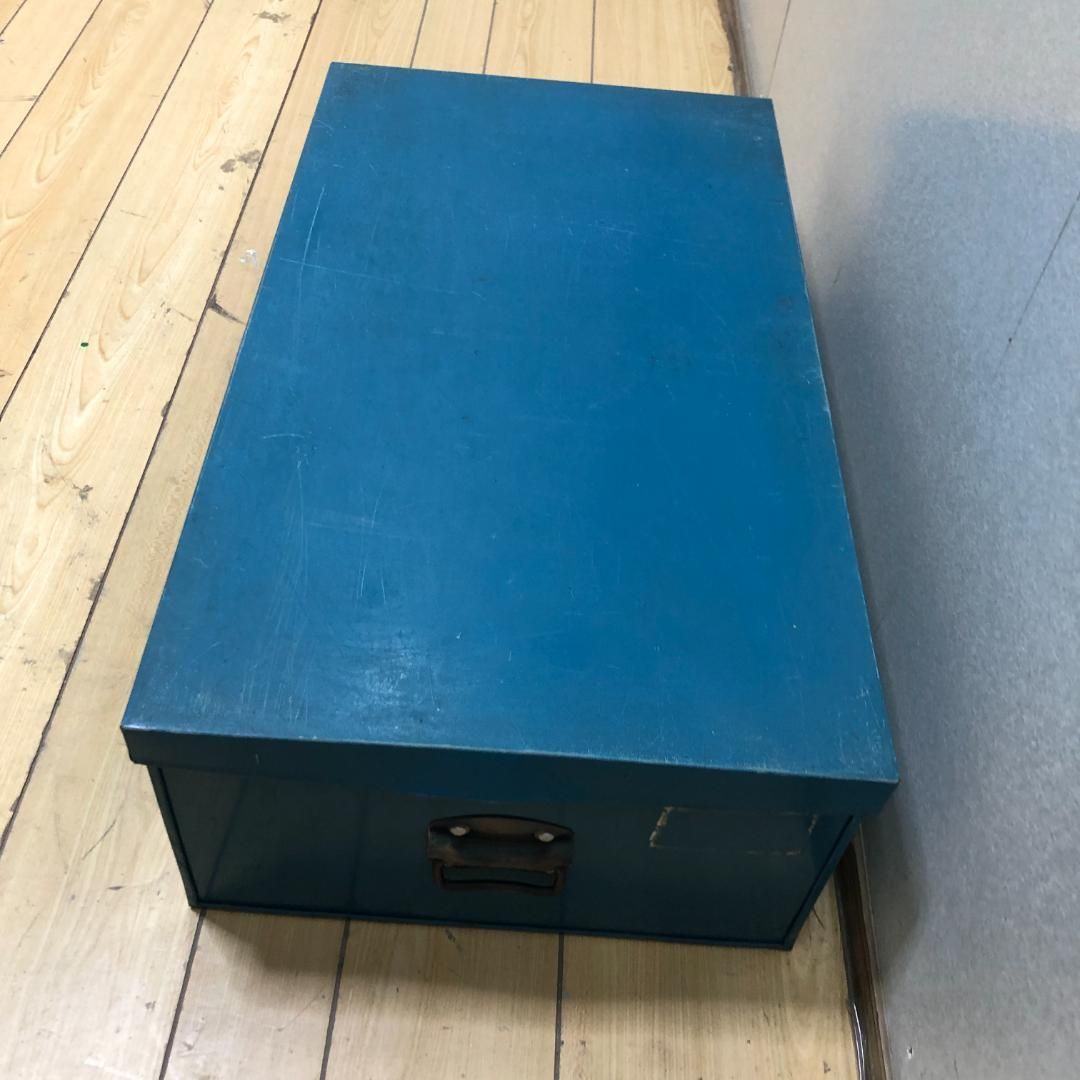 【送料無料】ヴィンテージ調 メタル収納ボックス スチール製　250805-1 ヴィンテージ調 メタル収納ボックス スチール製 250805-1