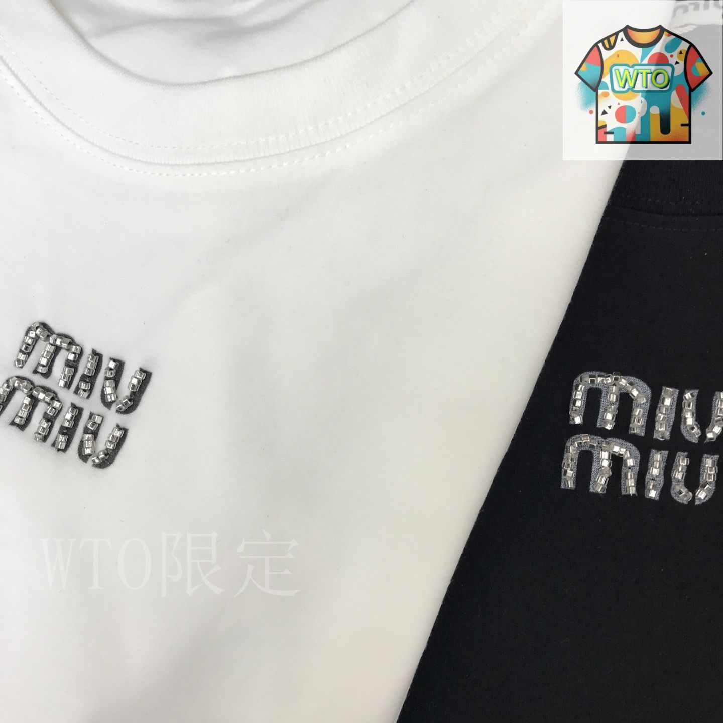miu miu Tシャツ ショート ビジュー ホワイト 丸首 ロゴ ワンポイント 今日特価】Miu Miu 手作りビーズ文字ロゴ 丸首ショートスリーブ