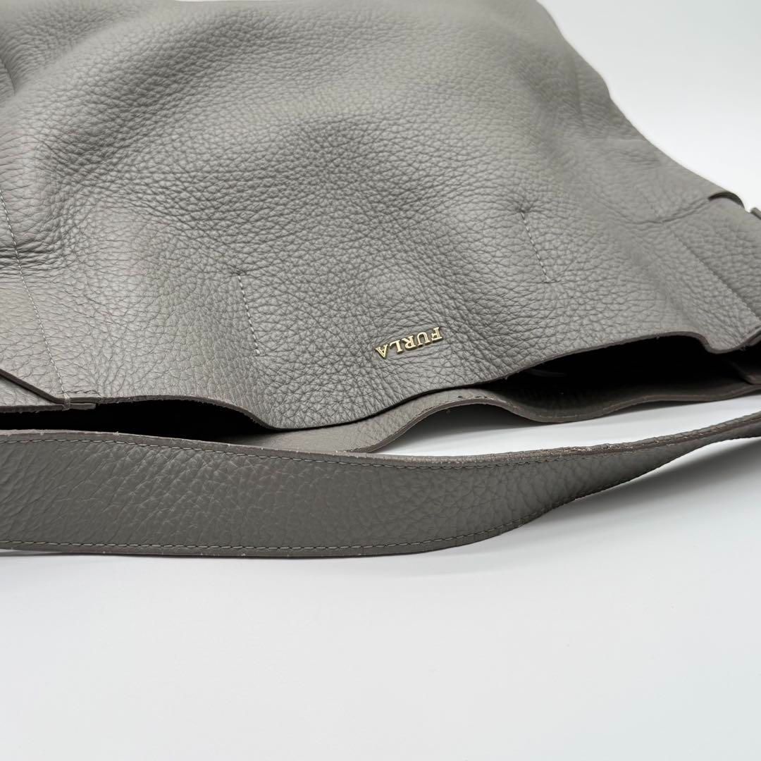 【美品】FURLA Capriccio ハンドバッグ 2way セミショルダー 美品】FURLA Capriccio ハンドバッグ 2way セミショルダー - メルカリ