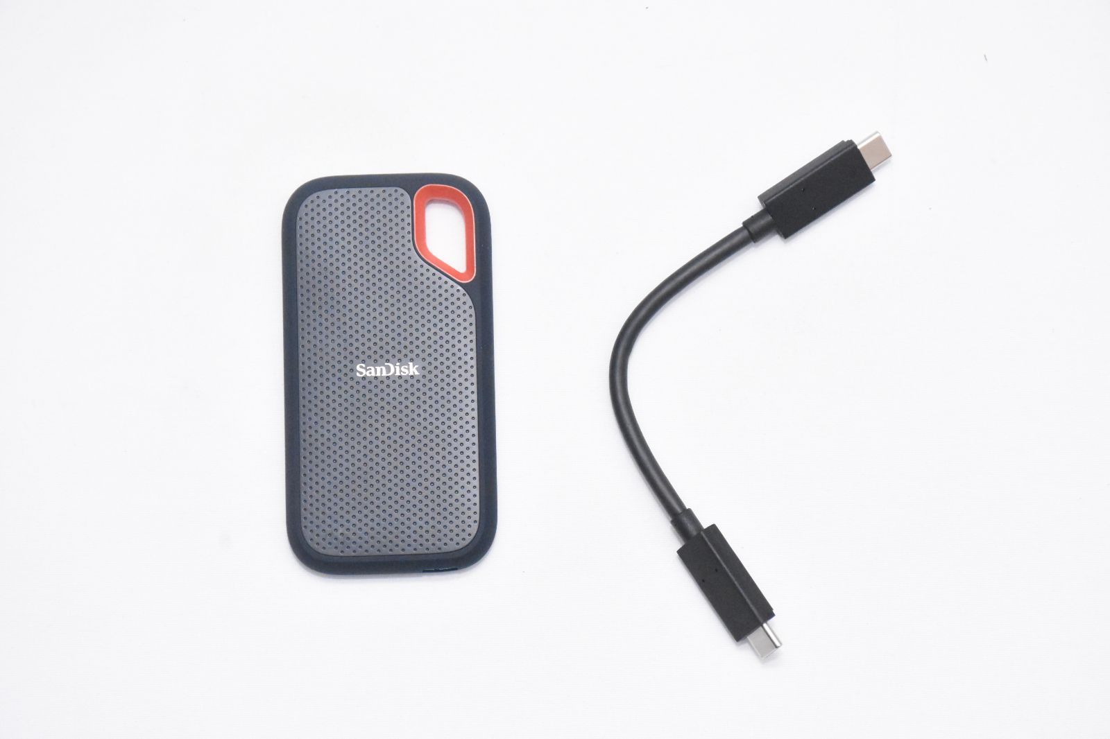 SanDisk 外付けSSD 1TB　SDSSDE61-1T00-GH25