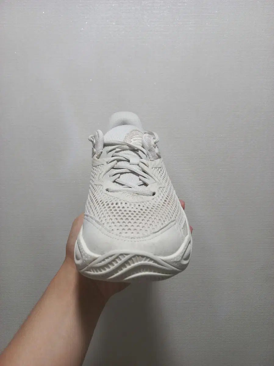 ARMOUR アンダーアーマー