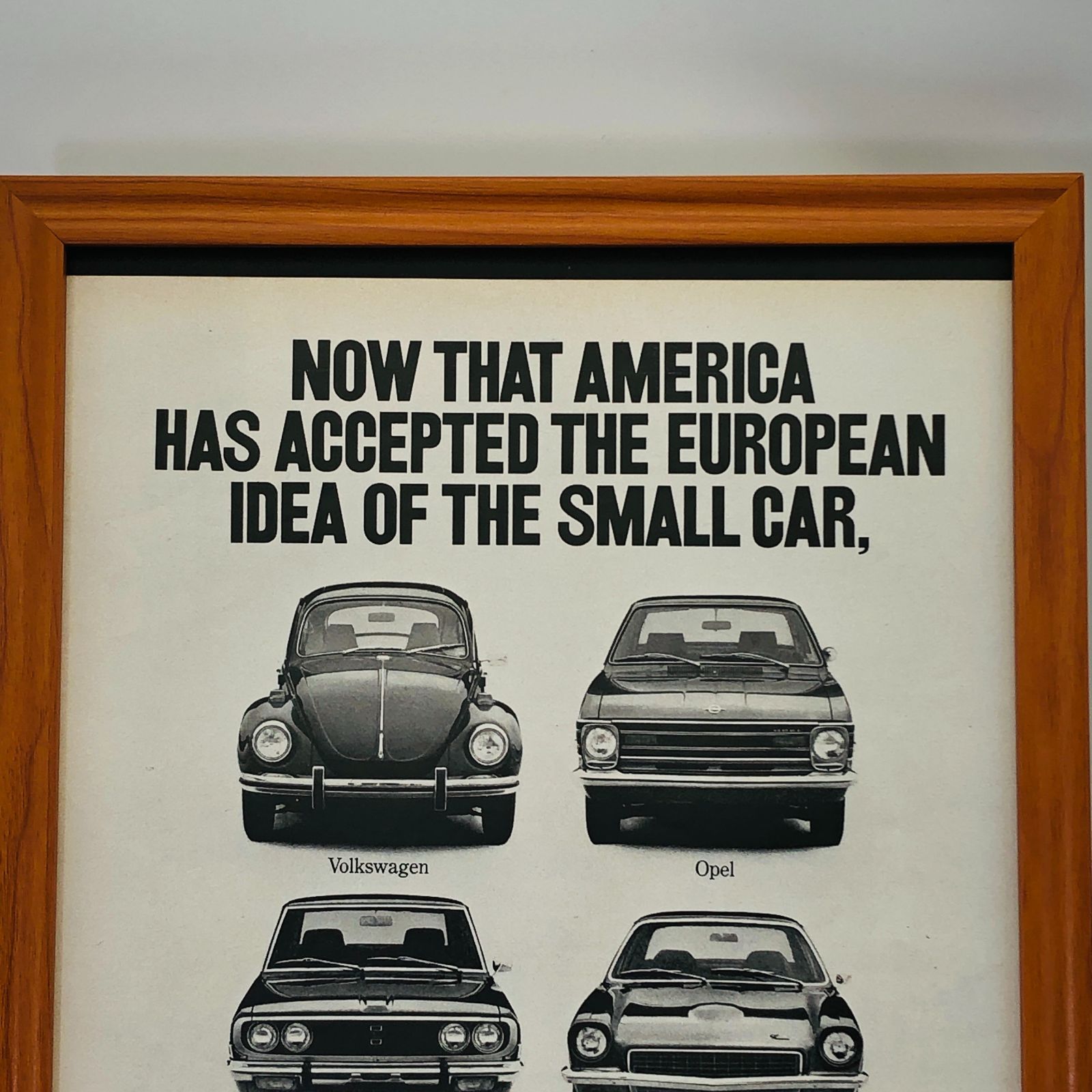ビンテージ 広告 ポスター フレーム付 当時物 『 アメリカは小型車を受け入れる！ 』 1960年代 オリジナル アメリカ 輸入雑貨 ヴィンテージ 海外 雑誌 アドバタイジング レトロ ( AZ1369 ) - メルカリ