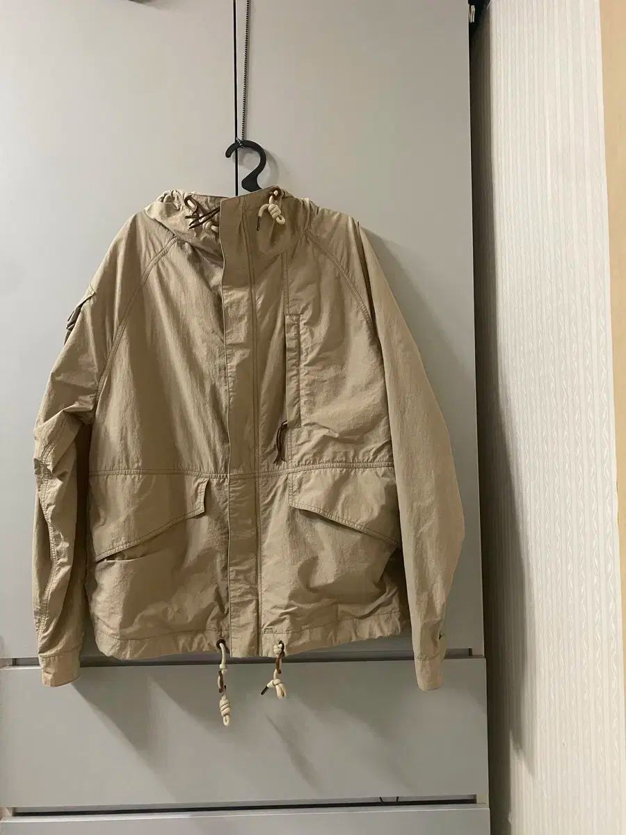 EASTLOGUE ウインドブレーカー ブルゾン