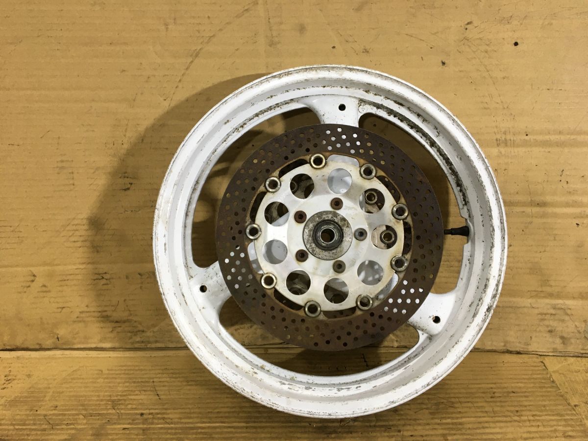 RGV250ガンマ VJ21A フロントホイール ディスク付 レストア 組み換え 流用 ＯＨにも 振れ膨らみ無さそう 2667-Z3965